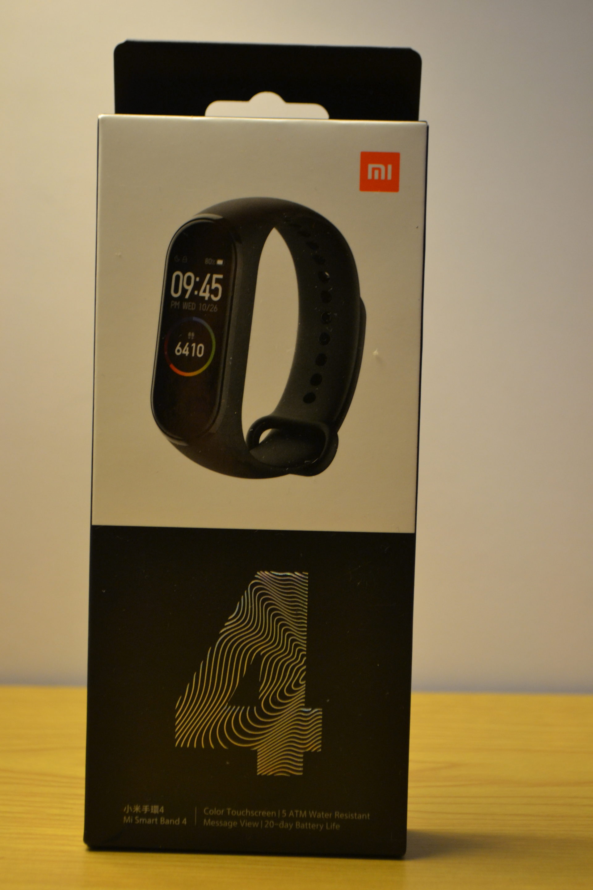 Чем отличается mi band 4 от mi smart band 4